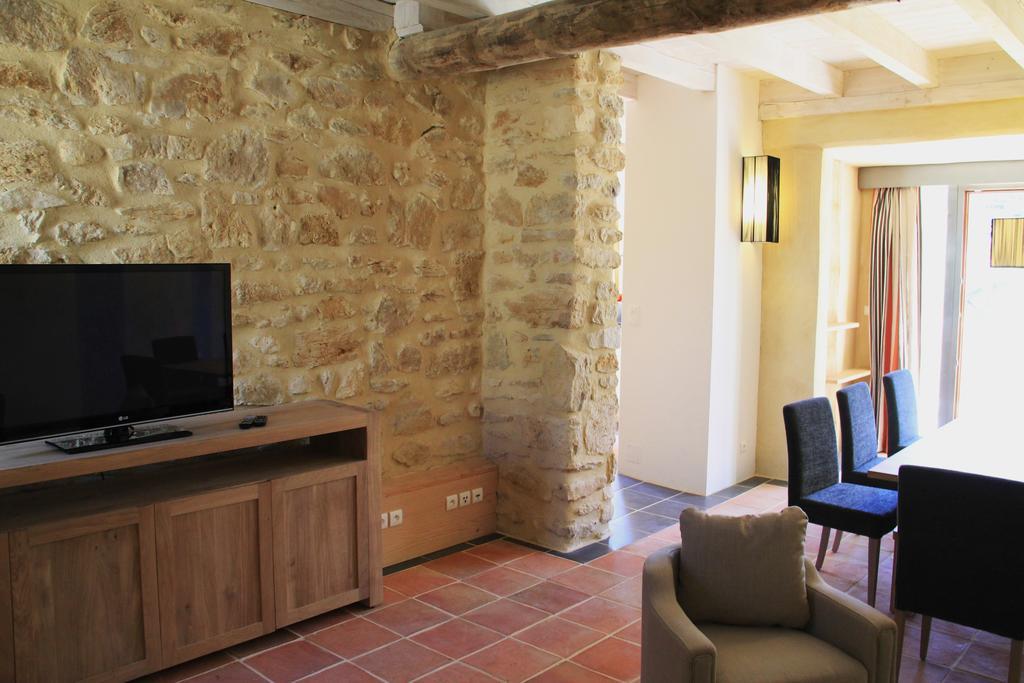 Hollyoaks Estate Hotel Saint-Pons-la-Calm Kamer foto